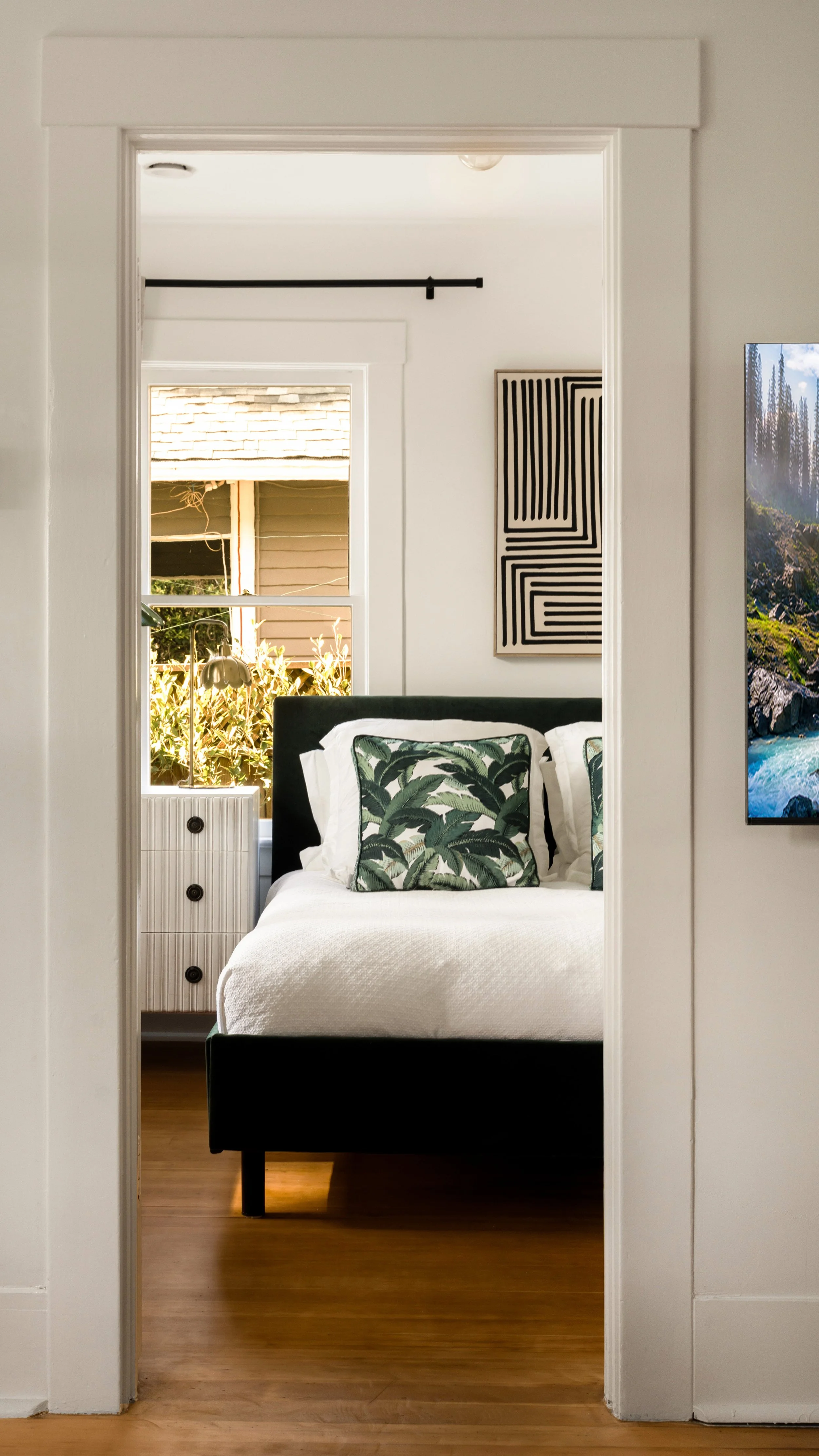 28-A7507904 copy.jpg