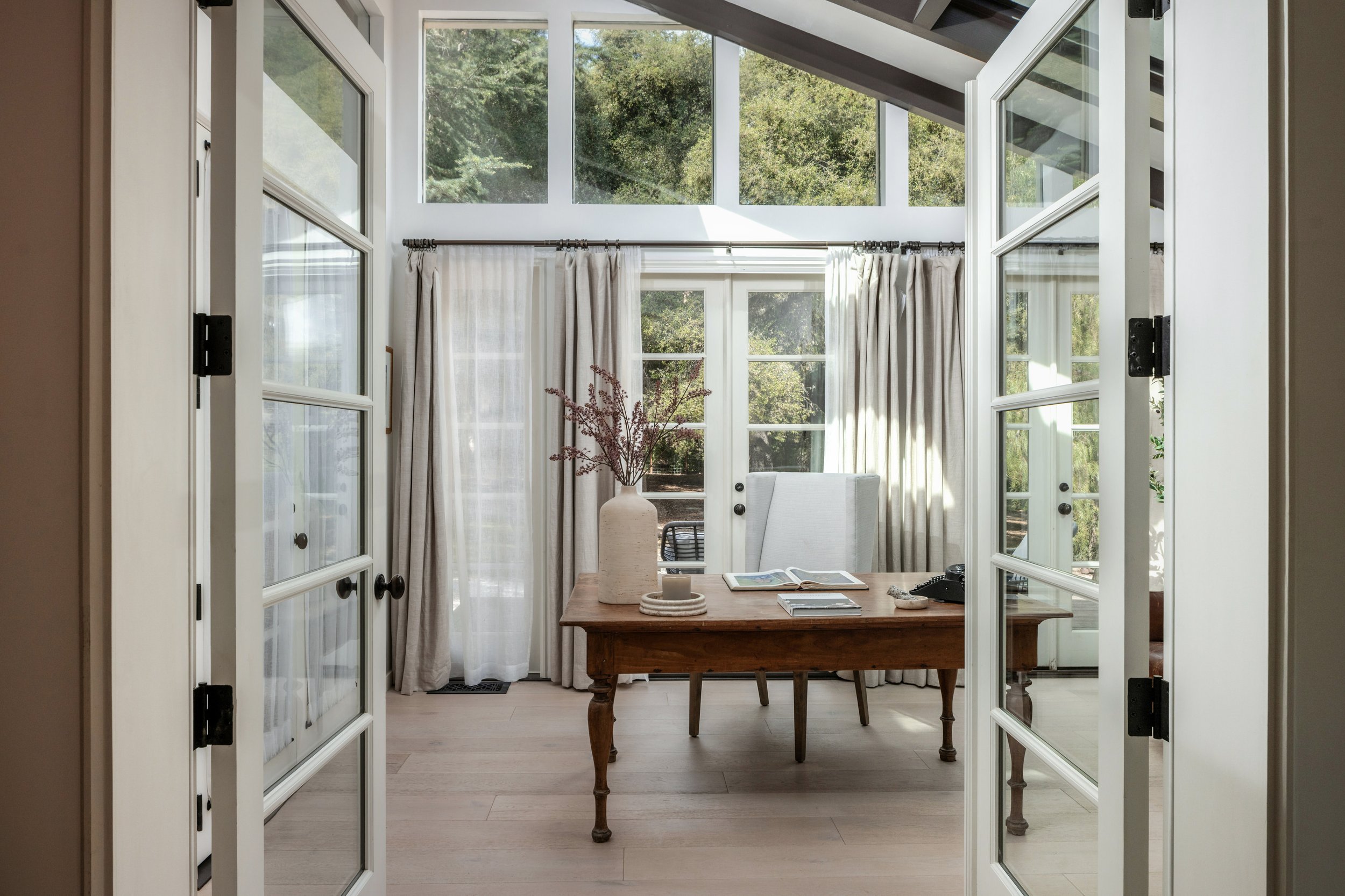 12-647 Old Topanga Canyon Rd - 12.jpg