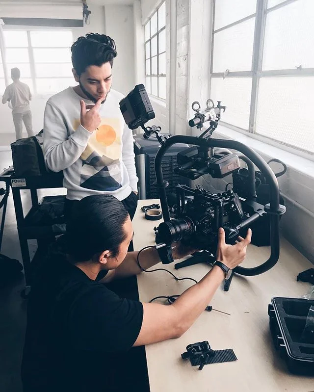 DP &amp; Movi Op rigging up the @ursamini on @freeflysystems. #Team #WeAreAmple ----------------------------------------------------#cookelenses#zeisscp2#cookeoptics#arrimini#arrialexa#alta6#alta8#freefly#djiinspire2#djiinspire#djiphantom4#davinci#av