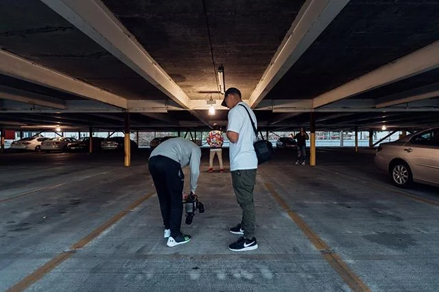 Run n Gunin&rsquo; 🏃🏽&zwj;♂️📽 #WeAreAmple ----------------------------------------------------#cookelenses#zeisscp2#cookeoptics#arrimini#arrialexa#alta6#alta8#freefly#djiinspire2#djiinspire#djiphantom4#davinci#avidmediacomposer#drone_countries#ins