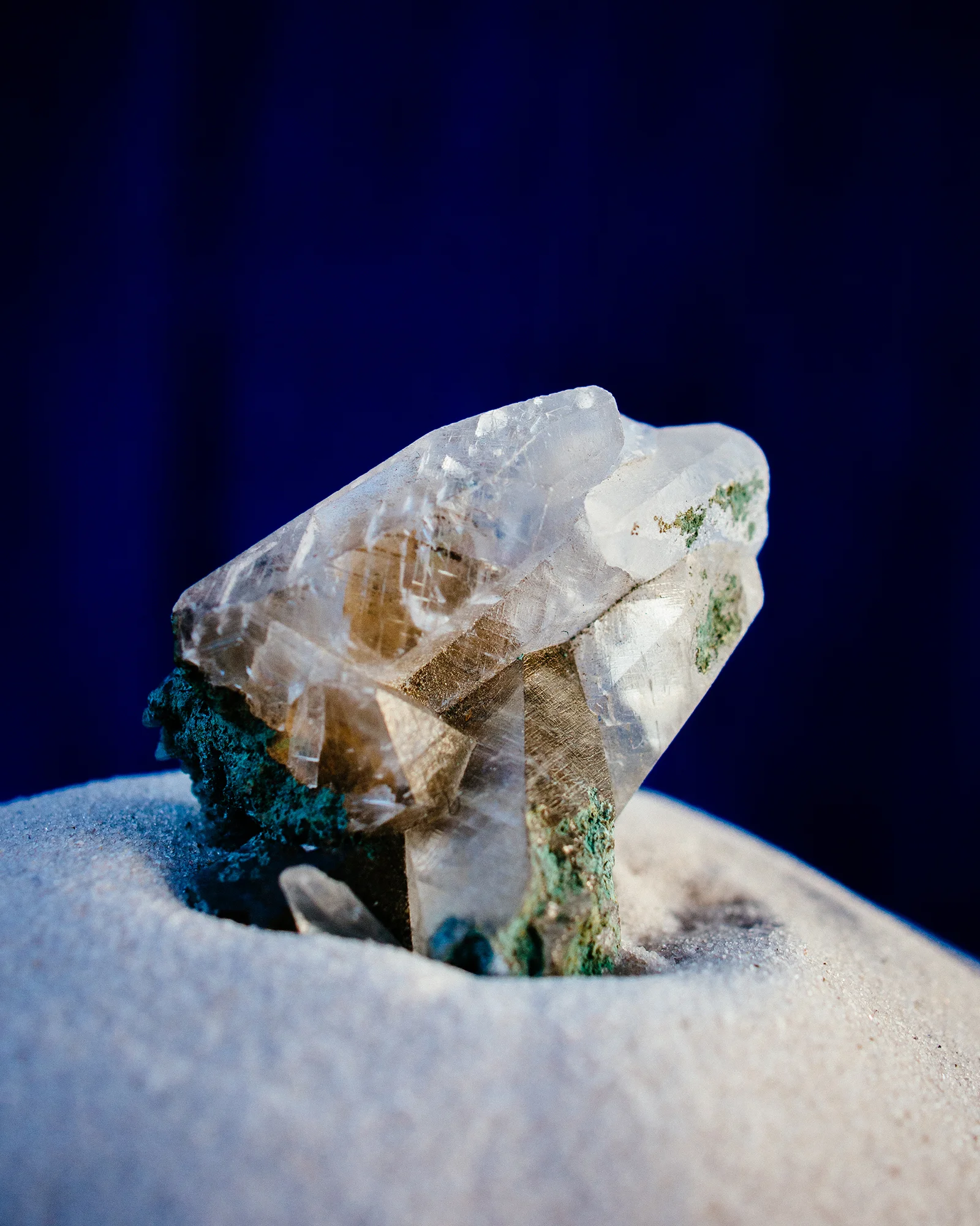 MOCOIA_Cristaux_8_CalciteDentDeChien_8DCAO2_i3.jpg