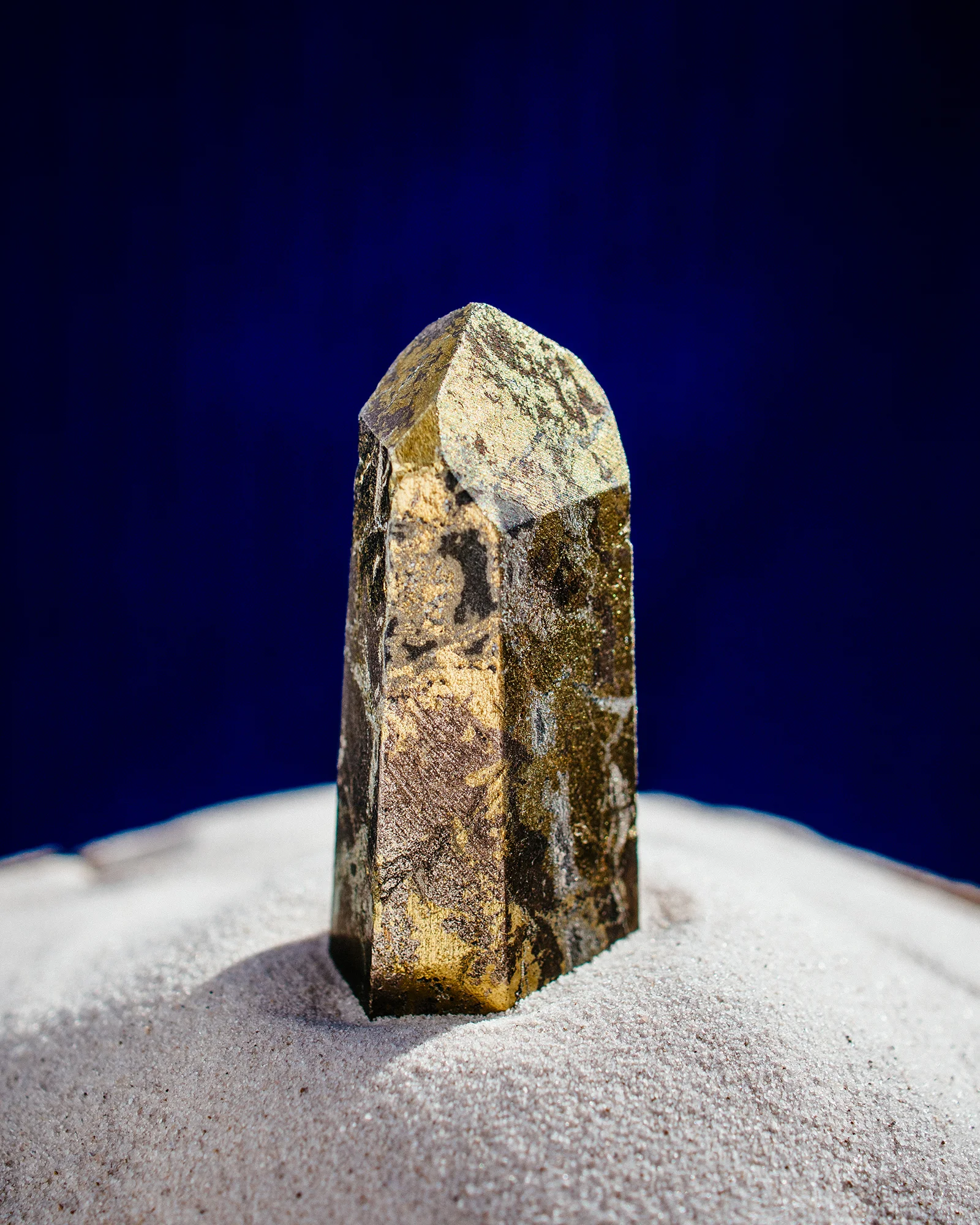 MOCOIA_Cristaux_11_Chalcopyrite_11CALCO_i2.jpg
