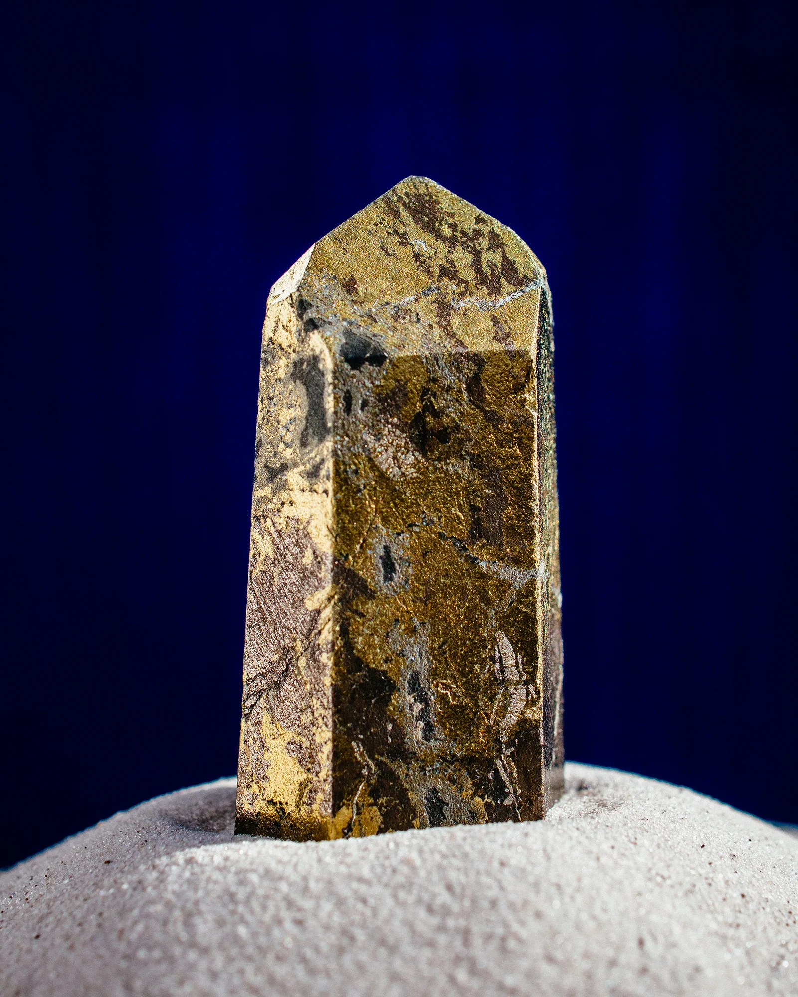 MOCOIA_Cristaux_11_Chalcopyrite_11CALCO_i4.jpg