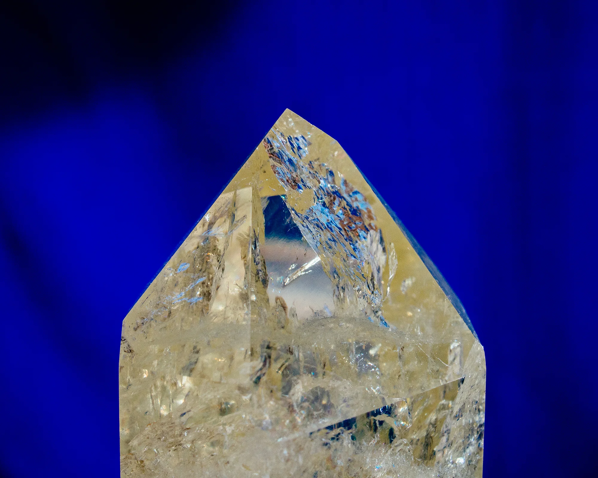 MOCOIA_Cristaux_42_QuartzCitron_42GG1_i8.jpg
