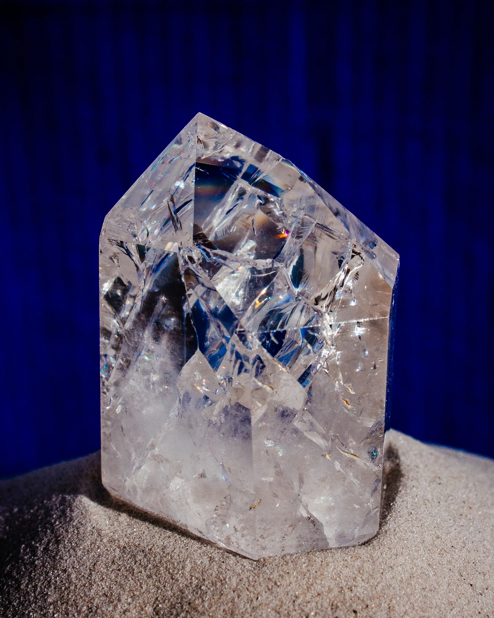 MOCOIA_Cristaux_44_QuartzFeuDeGlace_44FGELO1_i1.jpg