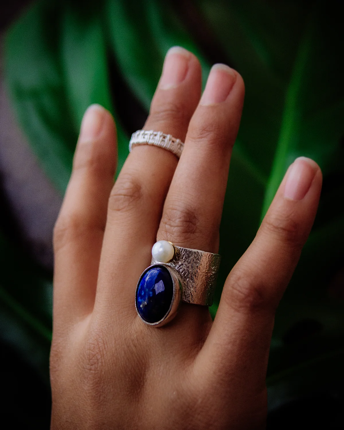 MOCOIA_Bague_PerleSurLapisLazuli_main_small.jpg