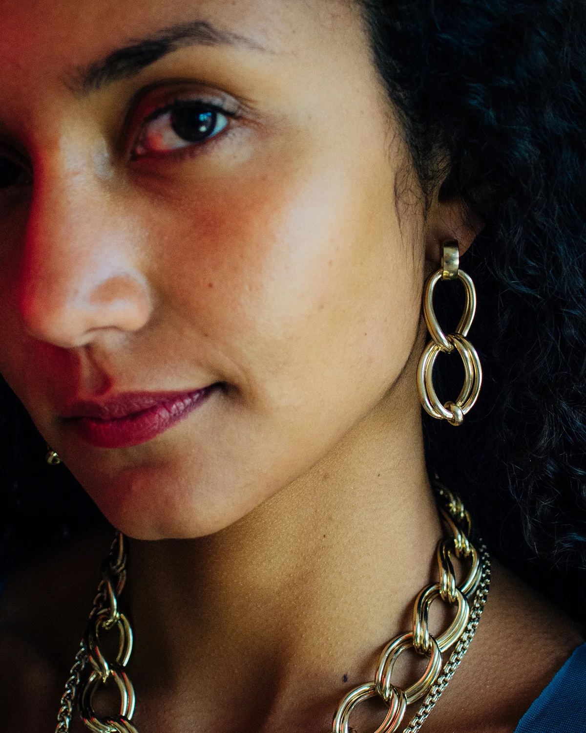 MOCOIA_2019_Petillante_Earrings_Queen_1_small.jpg
