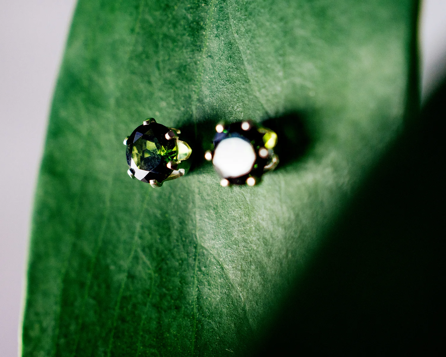 MOCOIA_2019_Meteores_Studs_EtoileVerdelite_1_small.jpg
