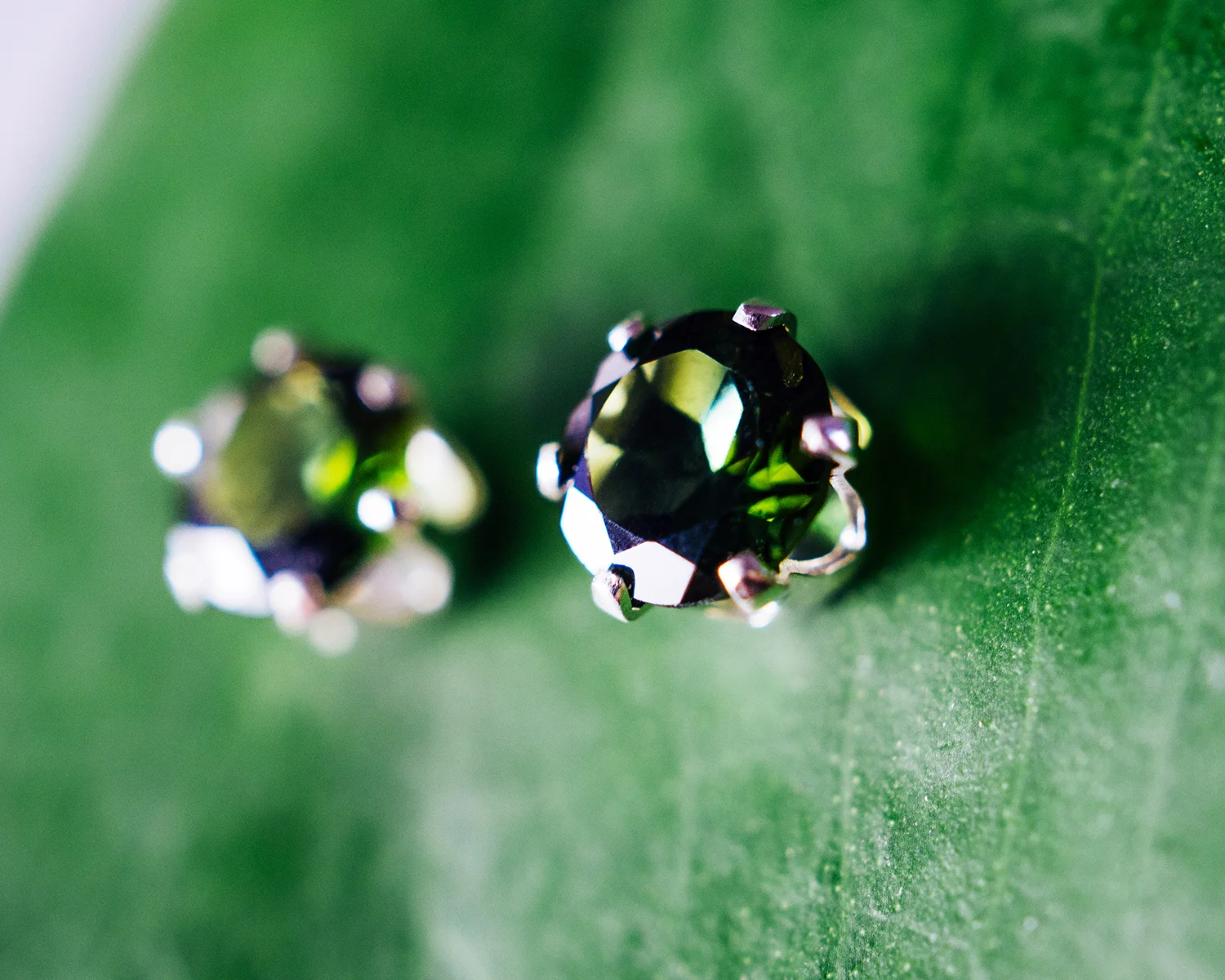 MOCOIA_2019_Meteores_Studs_EtoileVerdelite_3_small.jpg