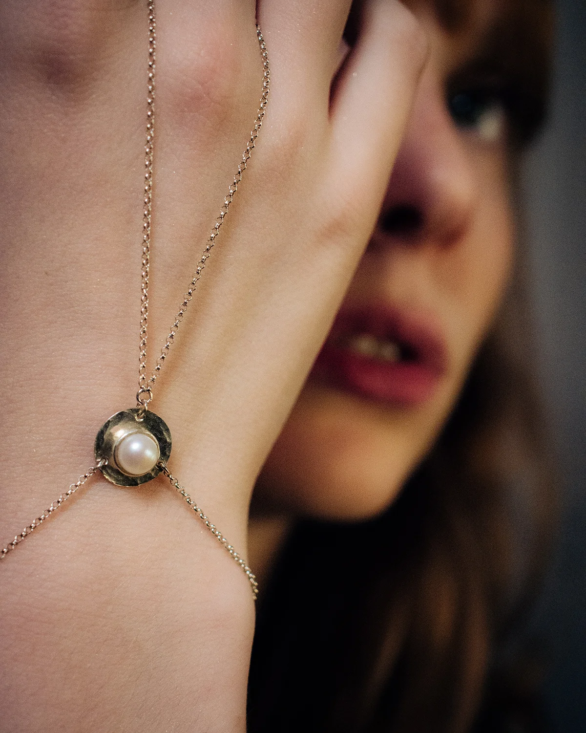 MOCOIA_2019_Meteores_Handlace_LuzAMano_Fino_3_small.jpg