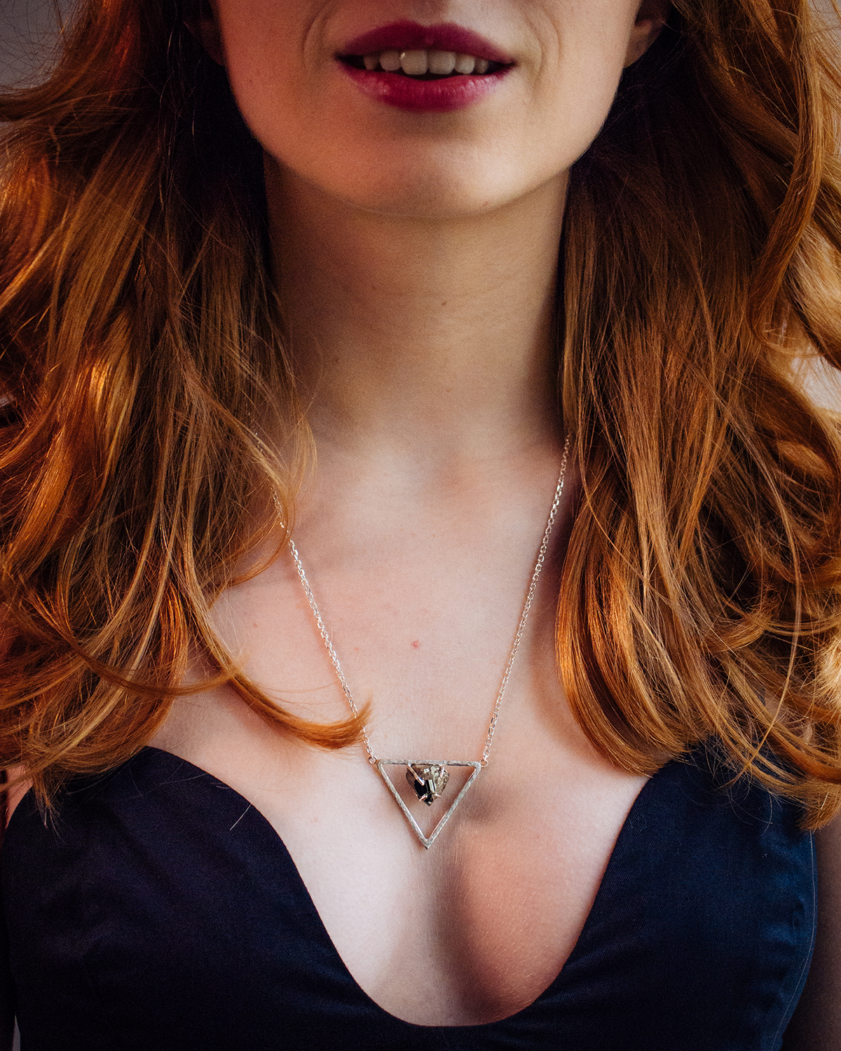 MOCOIA_2019_Meteores_Collier_GeoPyros_Triangle_3_small.jpg