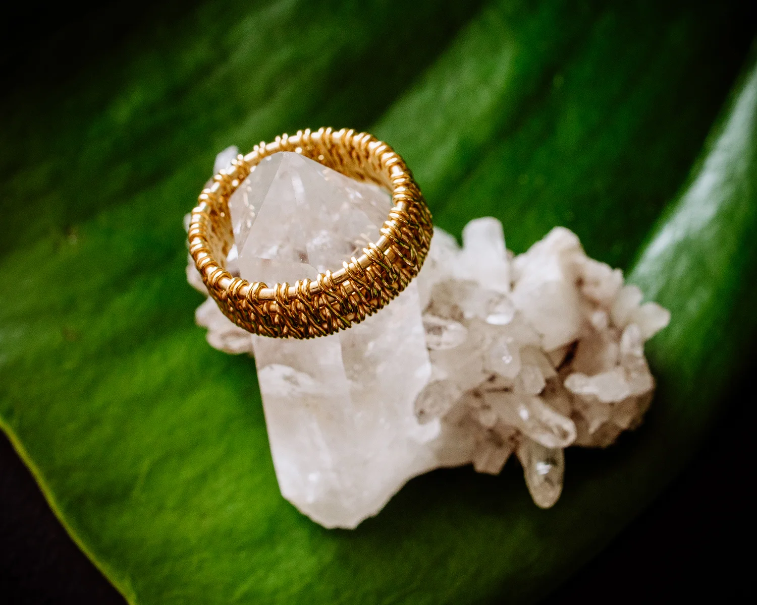 MOCOIA_2019_NudeAndBold_Bague_SacredBraid_Vermeil_T1_3_small.jpg
