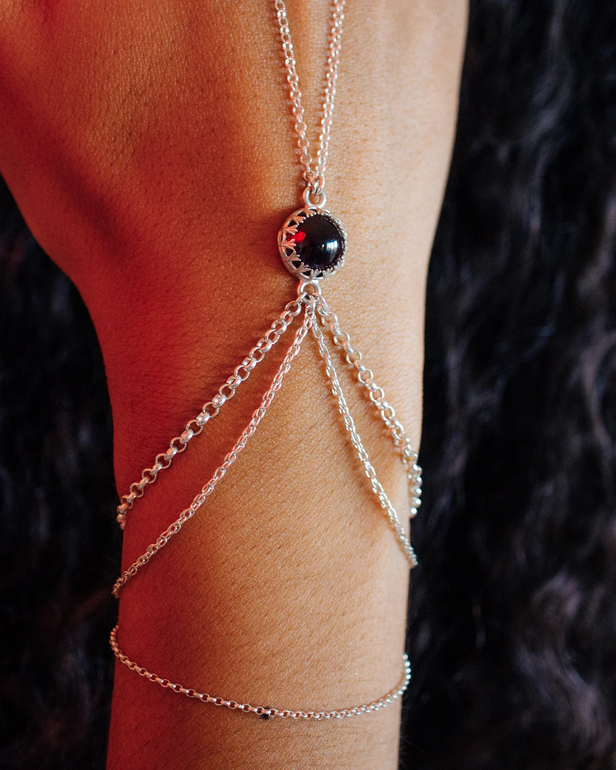 MOCOIA_2019_Meteores_Handlace_FuegoDePiel_4_small.jpg
