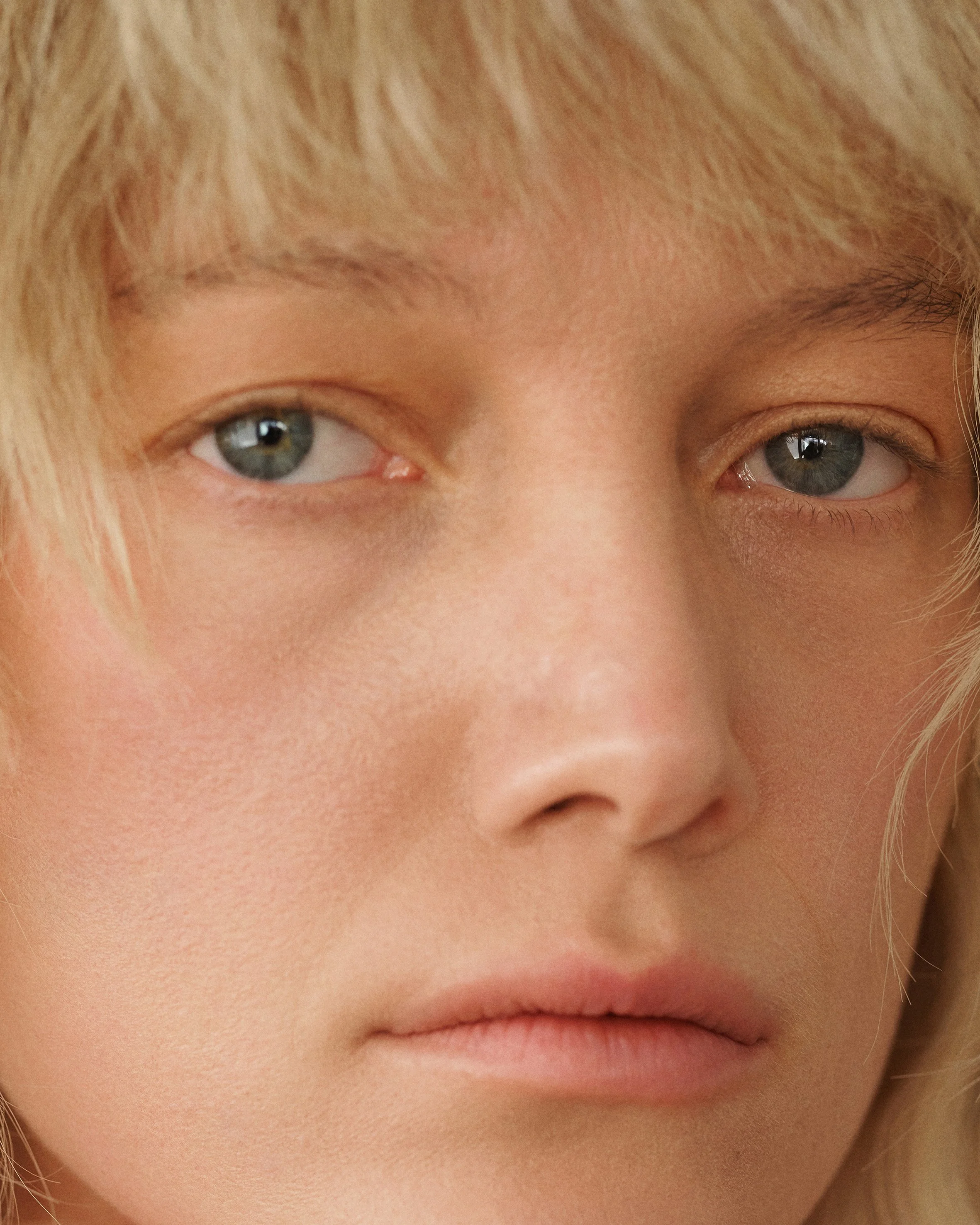Marie_Claire_2022_01_20_0147_sRGB_4x5.jpg