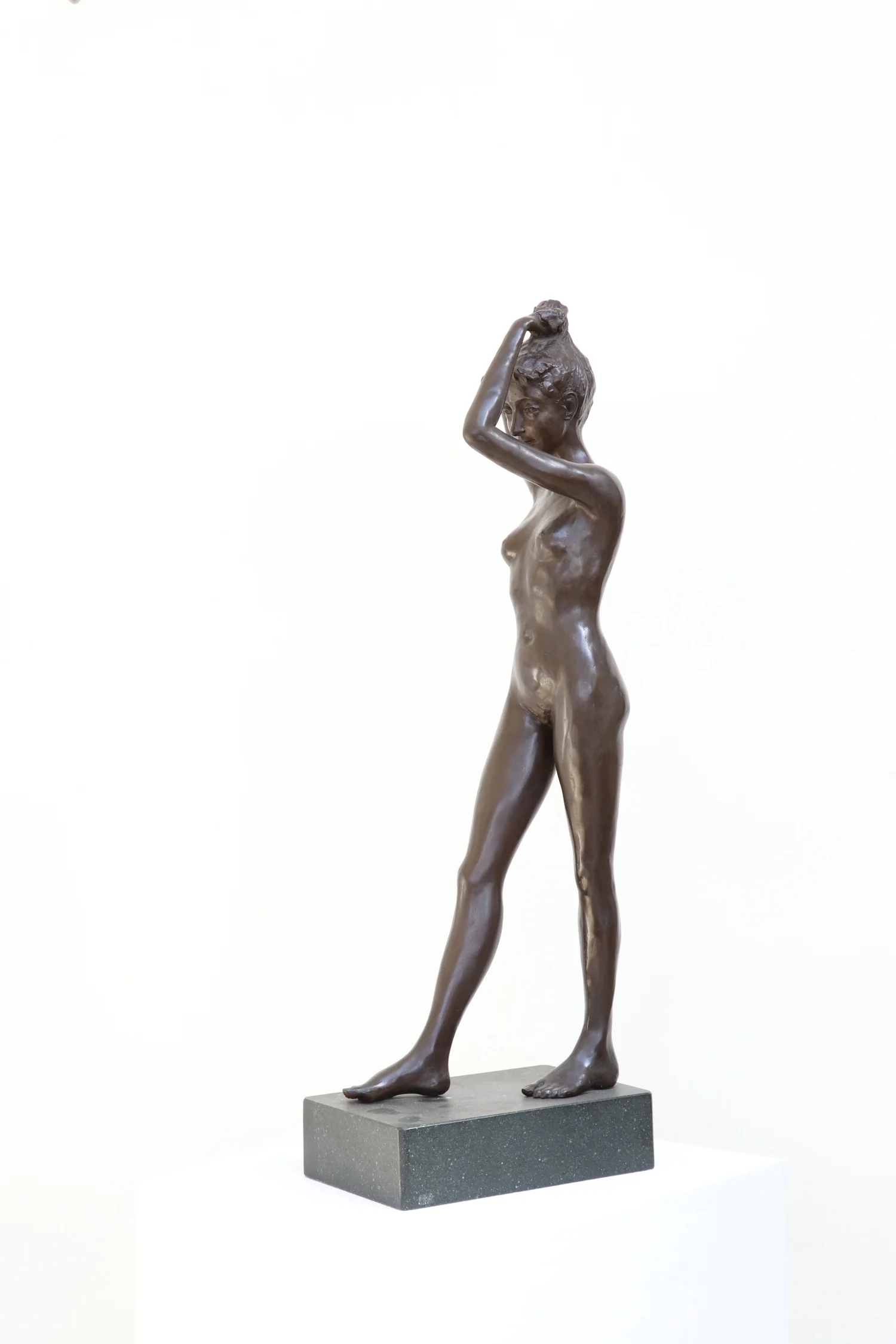 Nude Putting up her Hair Half Life