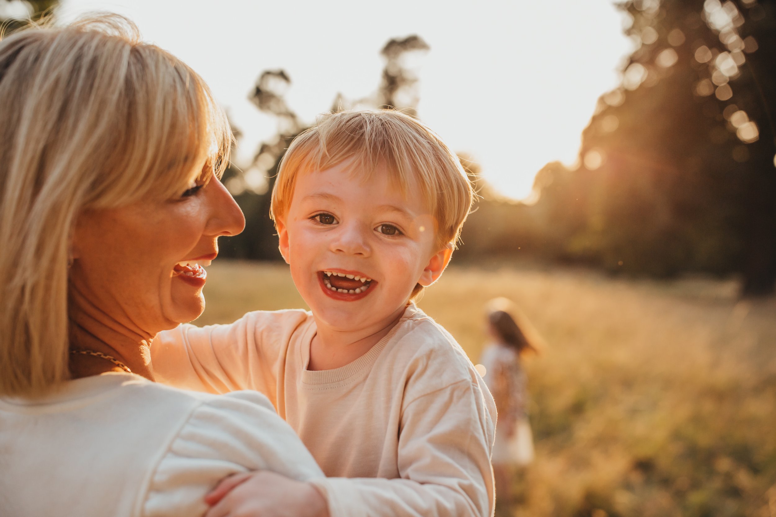 16_family_photographer_tunbridge_wells_photo_shoot_sevenoaks_emily_butters_photography.jpg