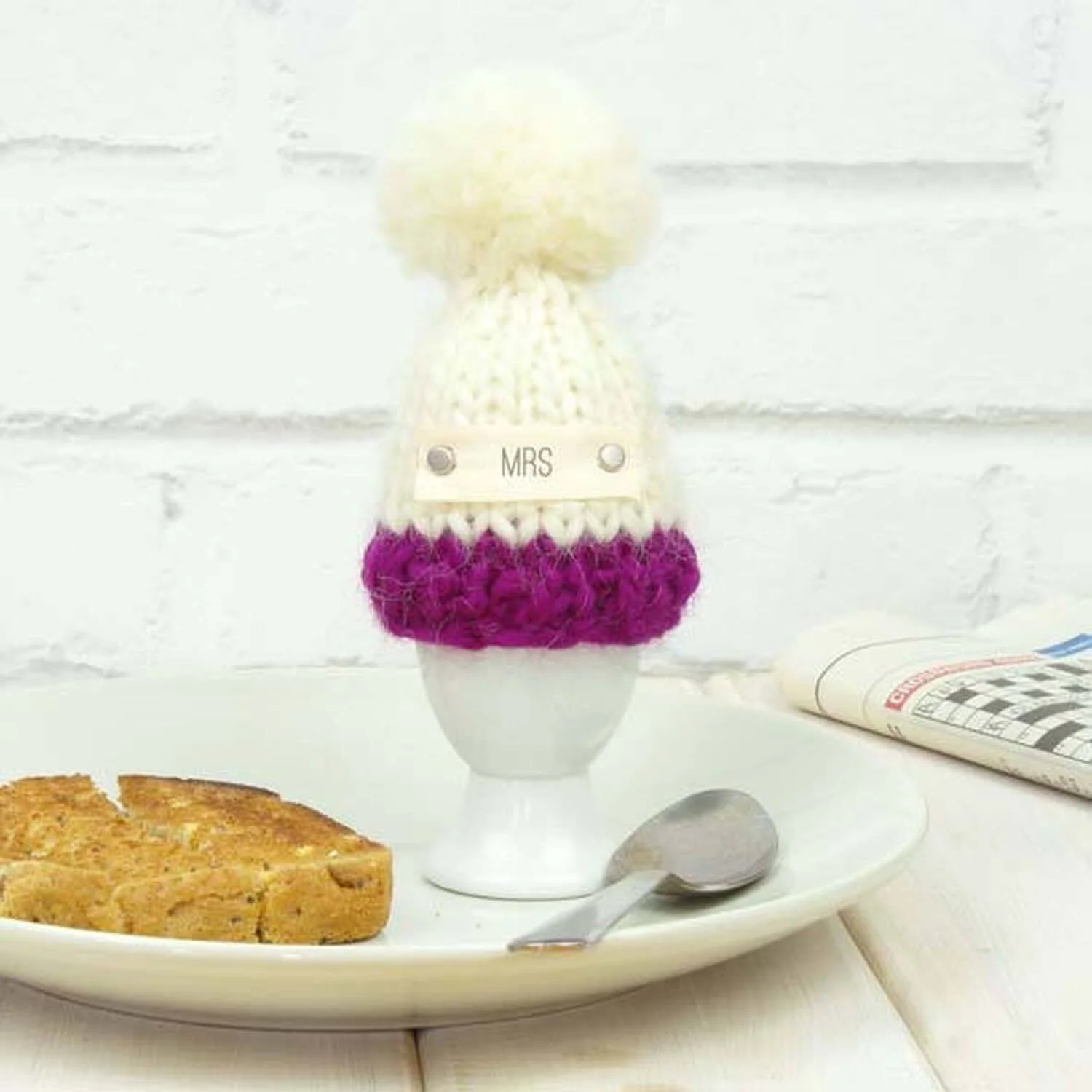 egg-cosy-wine.jpeg