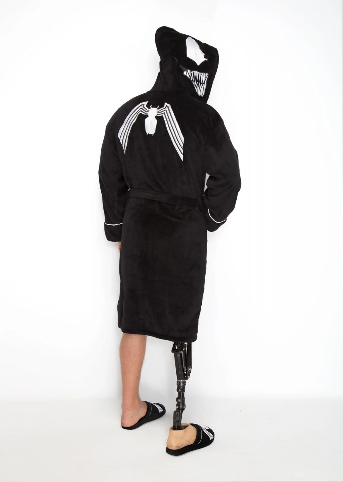 Venom_Robe_5.jpg