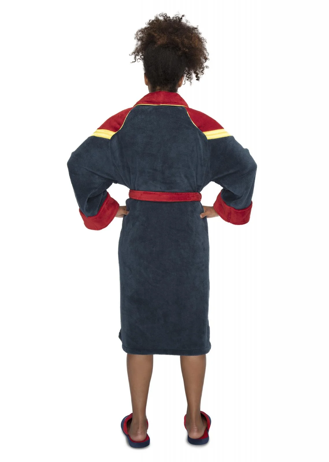 captain_marvel_bathrobe_back.jpg
