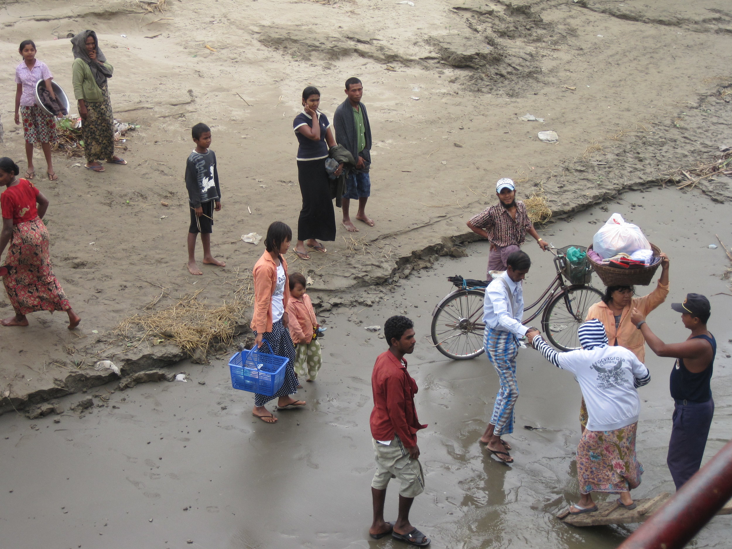 BOAT RIDE FROM MWALYMINE TO PHA AN – MYANMAR