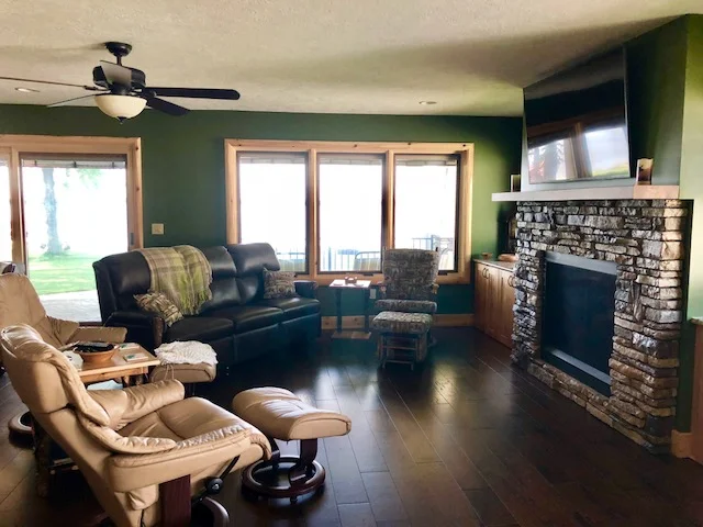 1205 Living Area