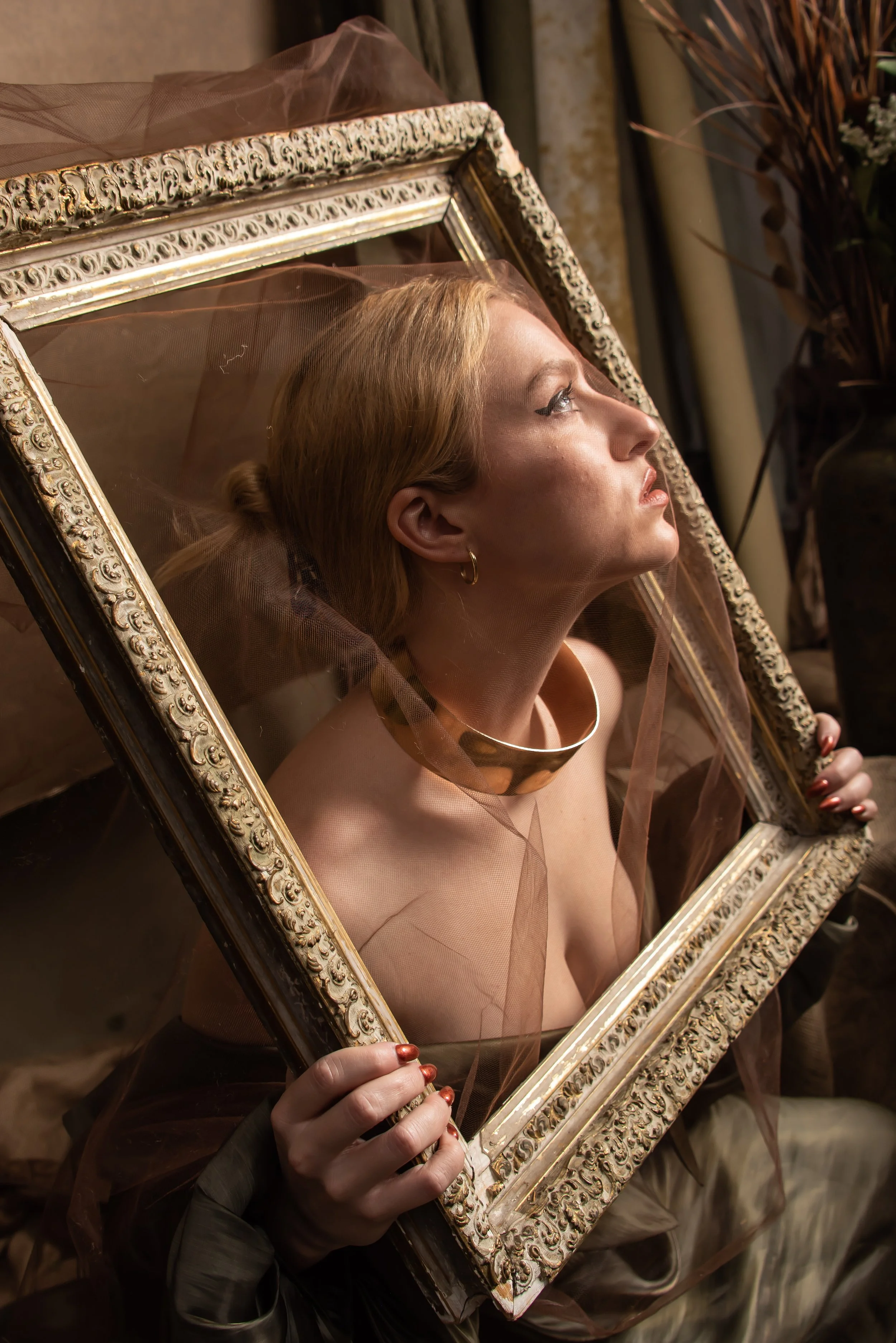 SNM Atelier Alchimia Liv Coker in Frame