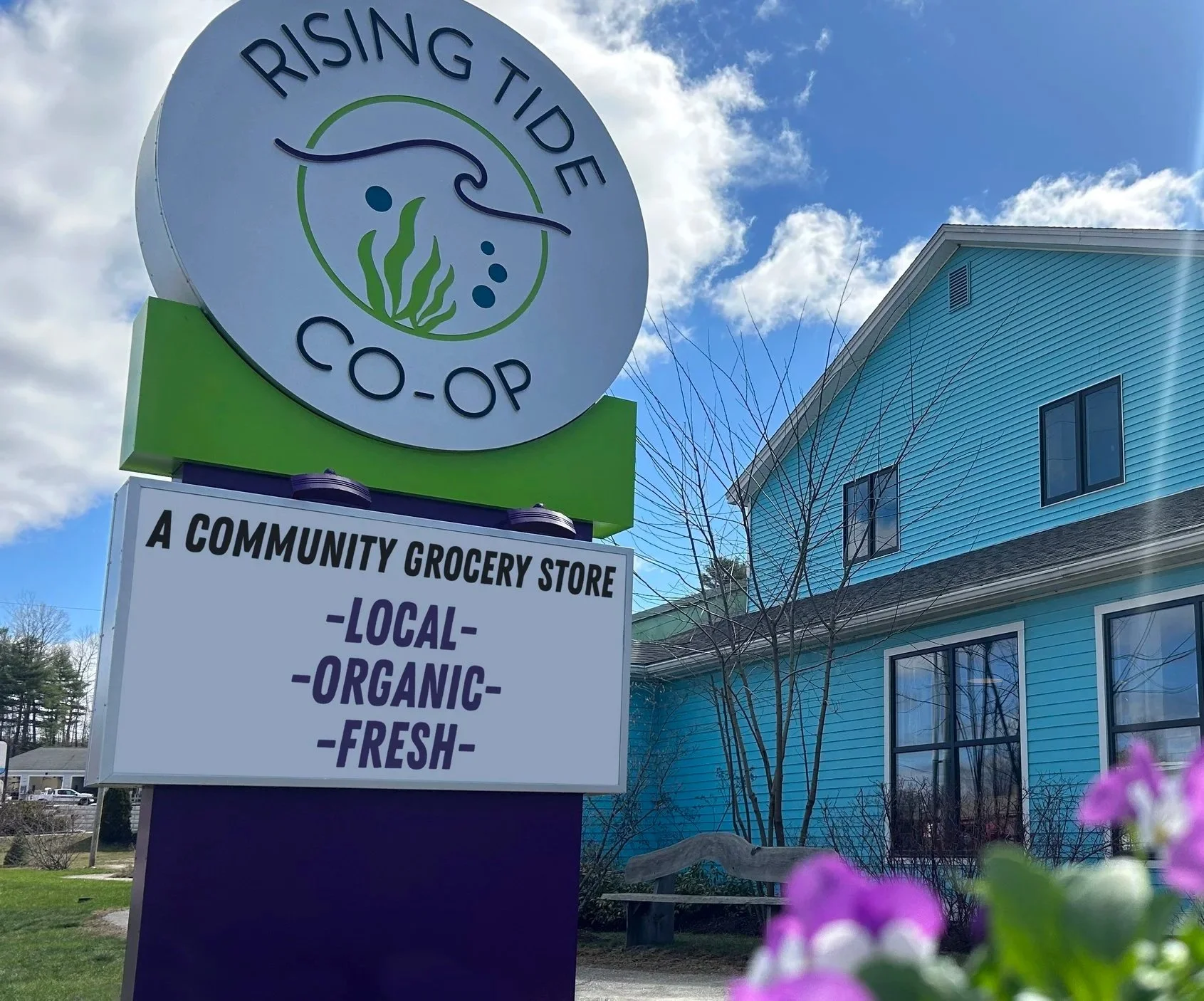 Rising Tide Co-op Outdoor Sign