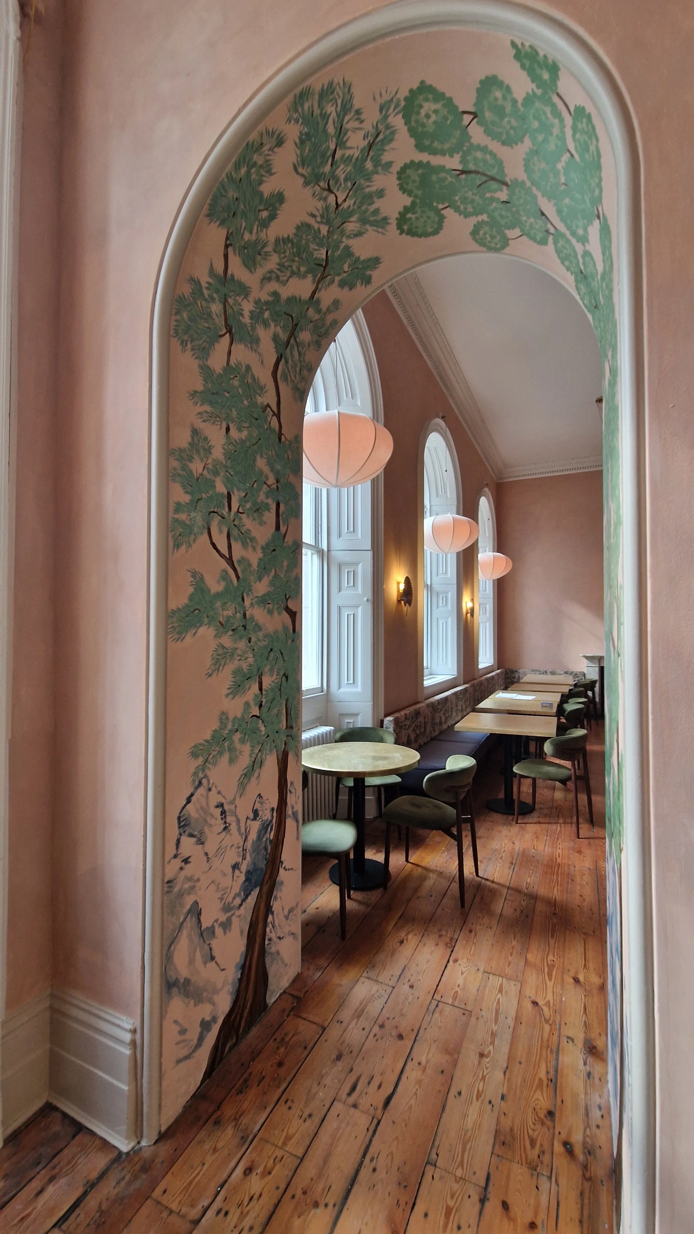 arch to dining room.jpg