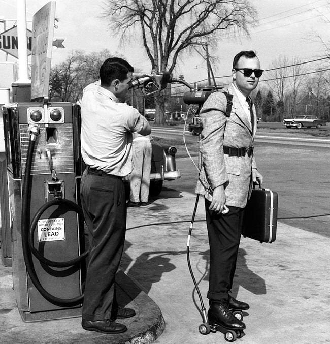 You may be cool, but never this cool
Motorized skates from Detroits Motorized Roller Skate Co., circa 1961. If anyone has them, we'll definitely service them 
.
.
.
#augmentmotorworks #toronto #vintagecrew #motorcycle #rollerskating #vintage #vintage