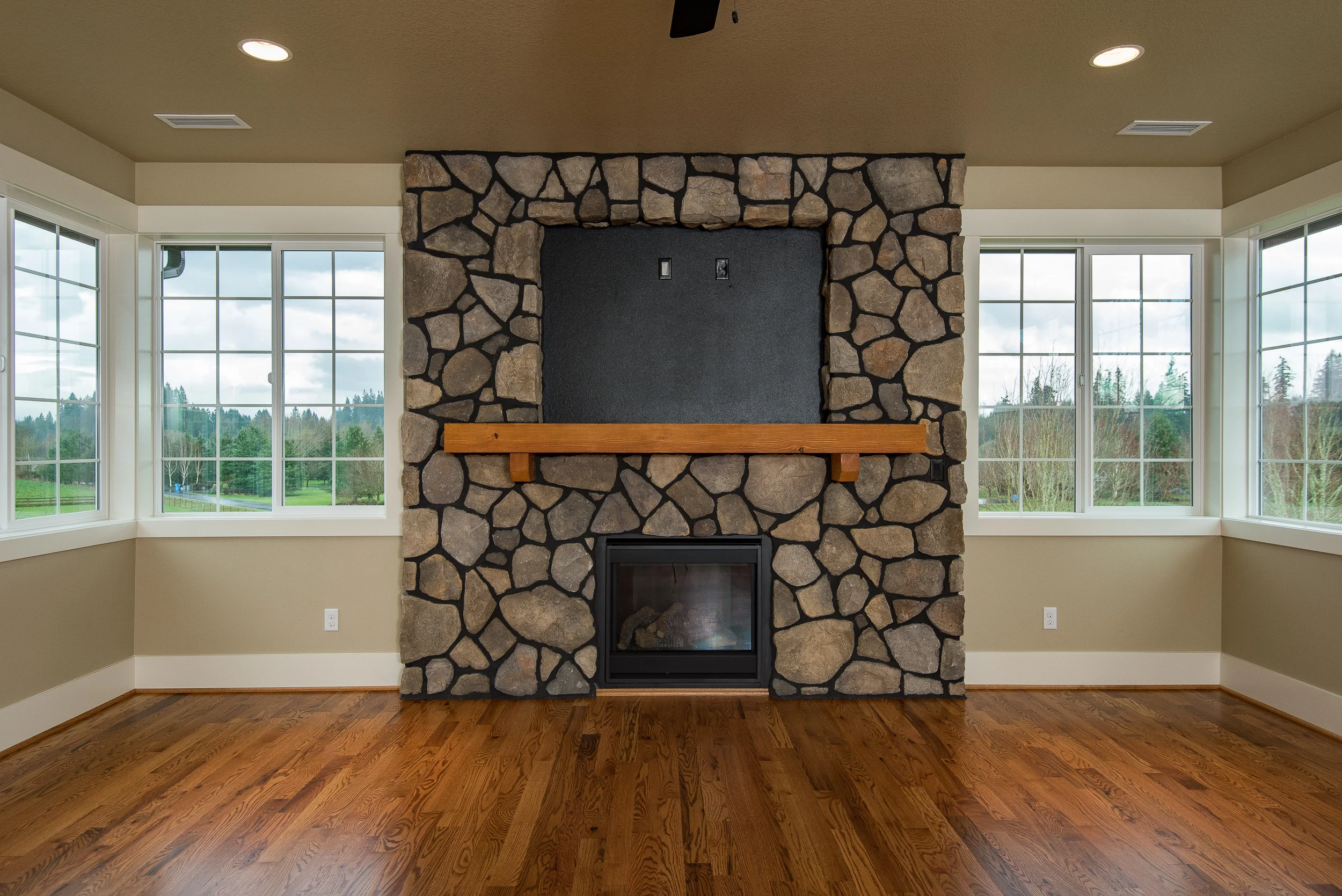 Gecho-Homes-Custom-Home