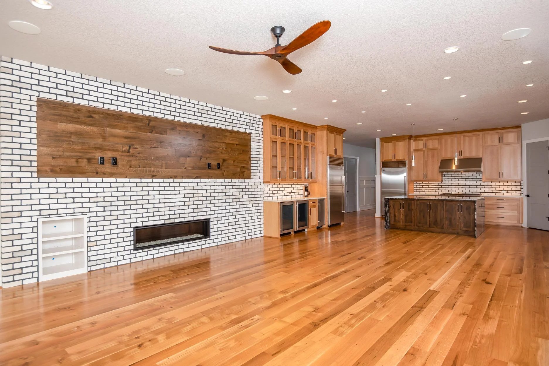 Gecho-Homes-Full-Living-Space.jpg