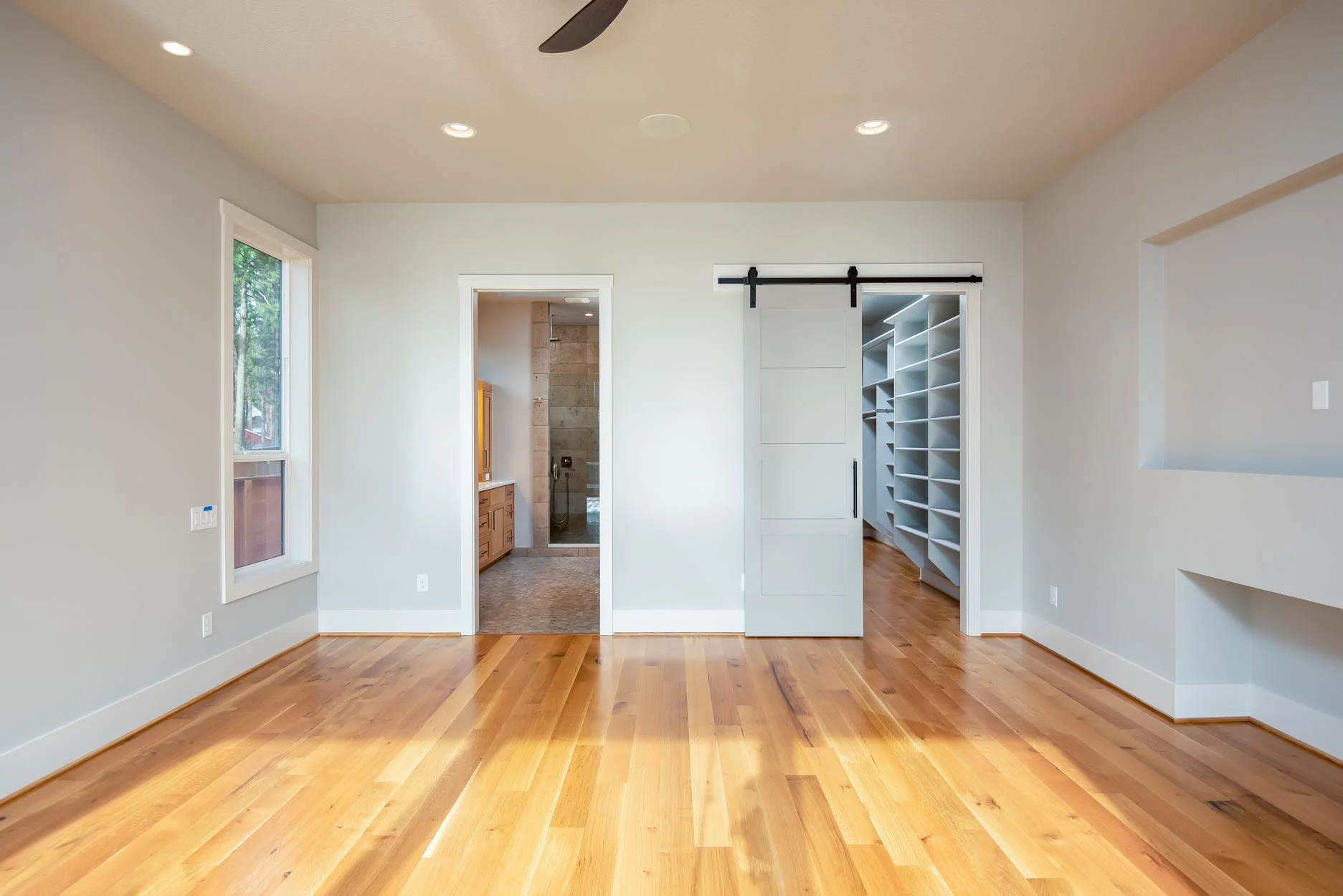 Gecho-Homes-Washougal-Walkin-Closet.jpg