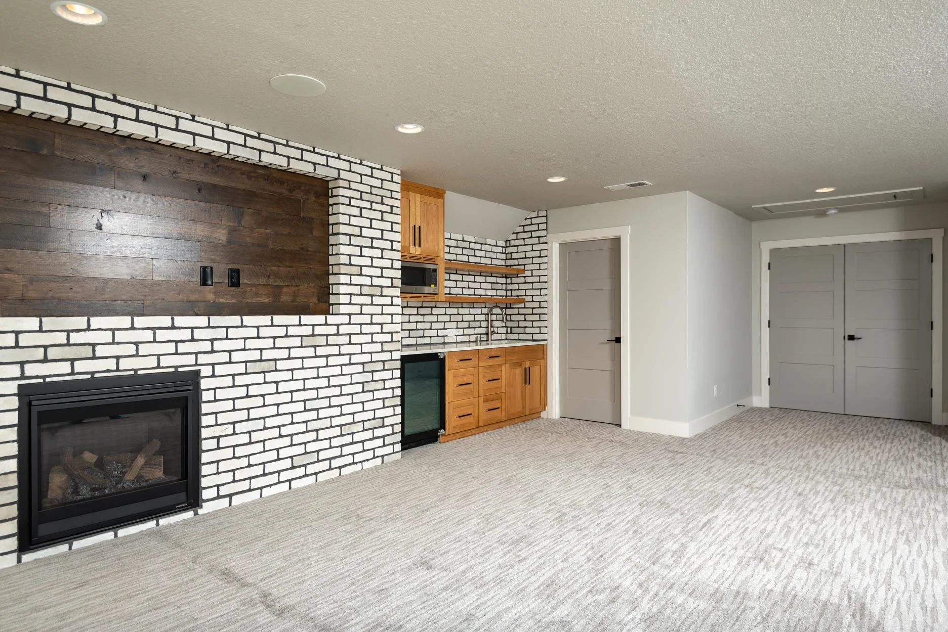 Gecho-Homes-Wet-Bar.jpg