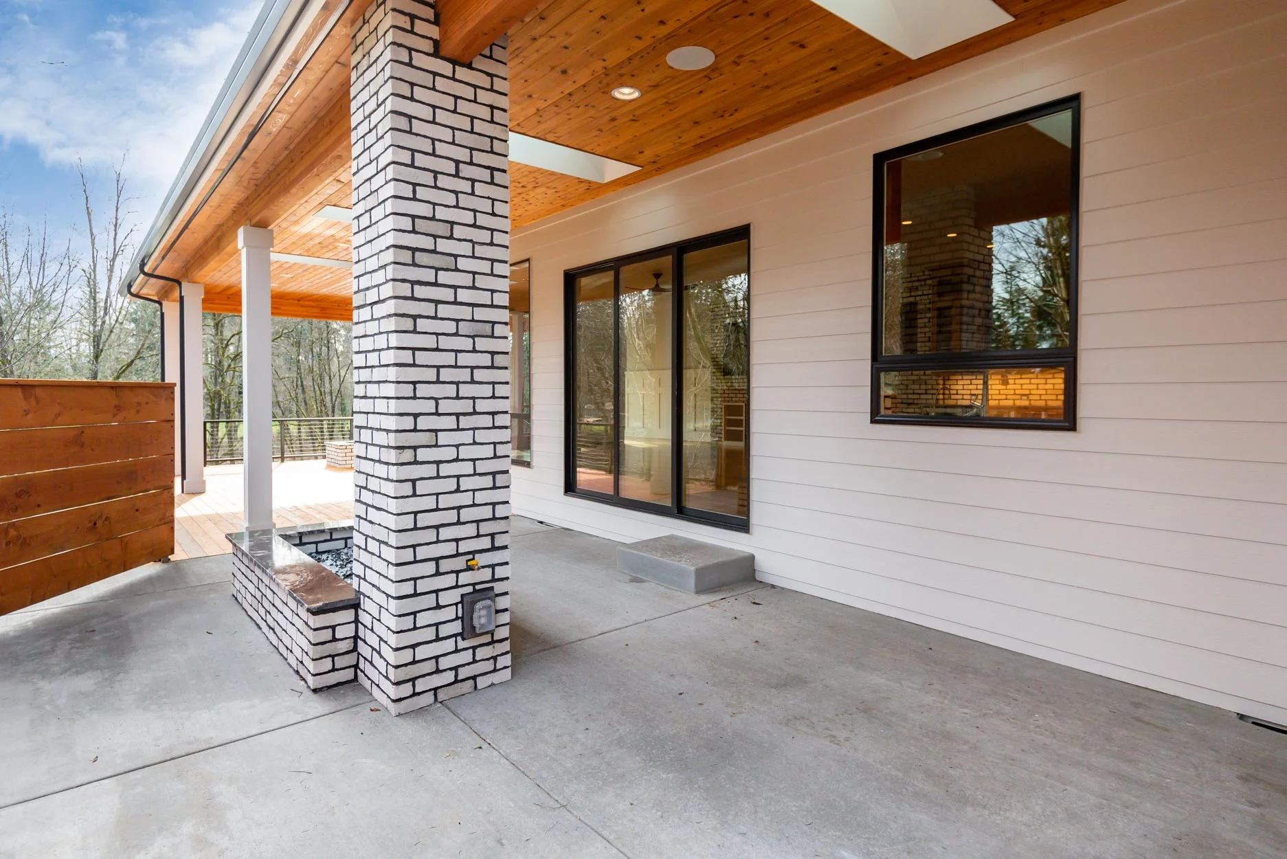 Gecho-Homes-Outdoor-Space.jpg
