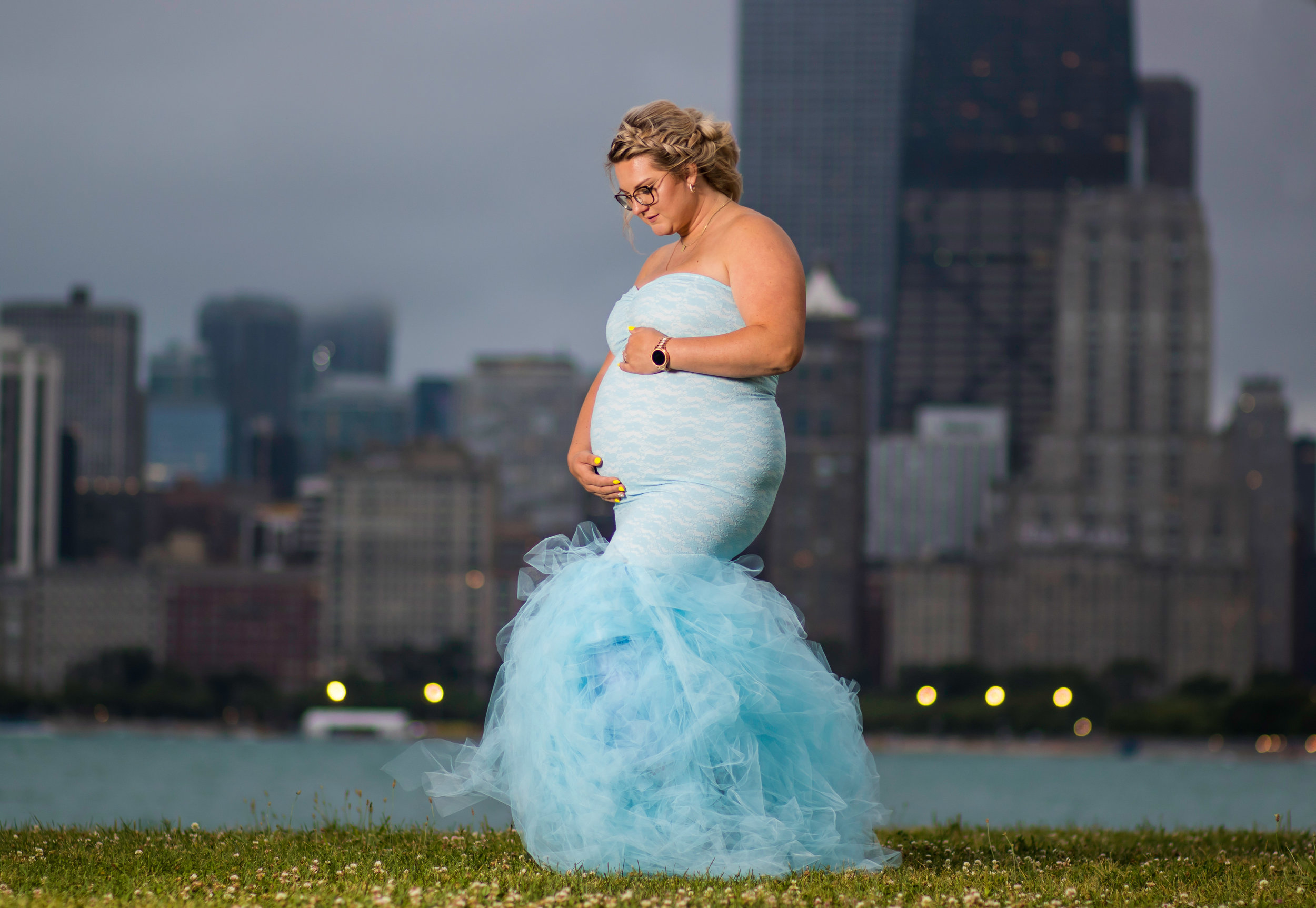 Maternity Photography - Chicago Skyline