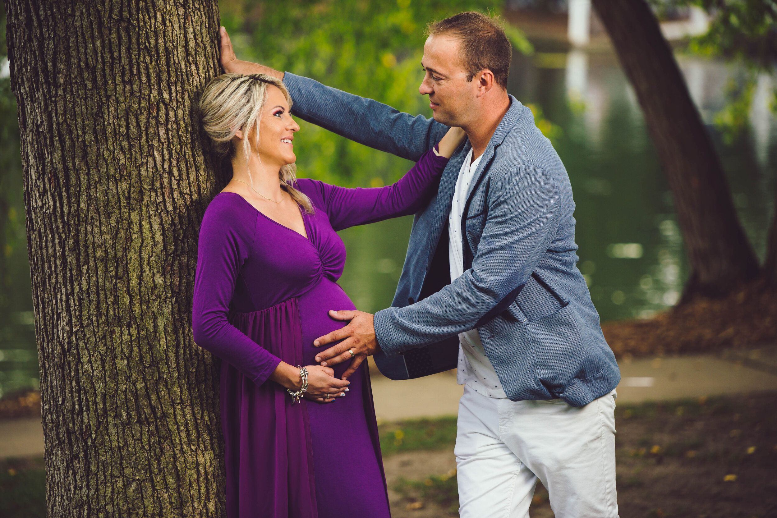 Family and maternity photo session at Alqonquin and Lake in the Hills