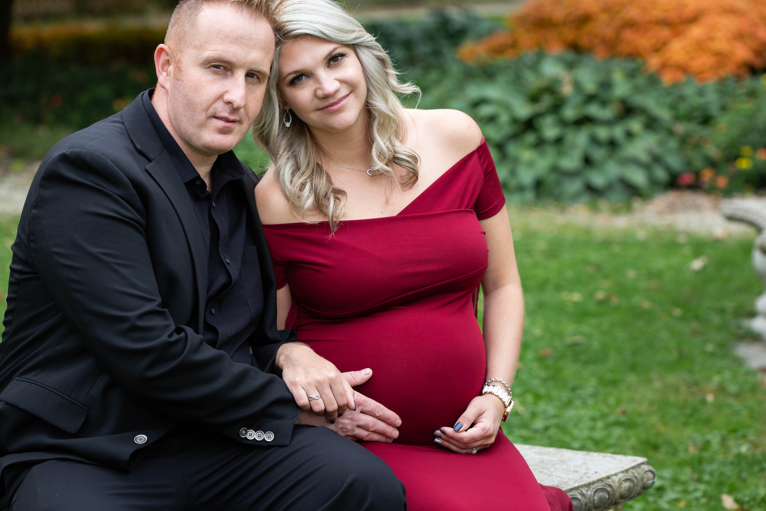 Maternity Photo Shoot in Crystal Lake IL, Lake in the Hills, Algonquin