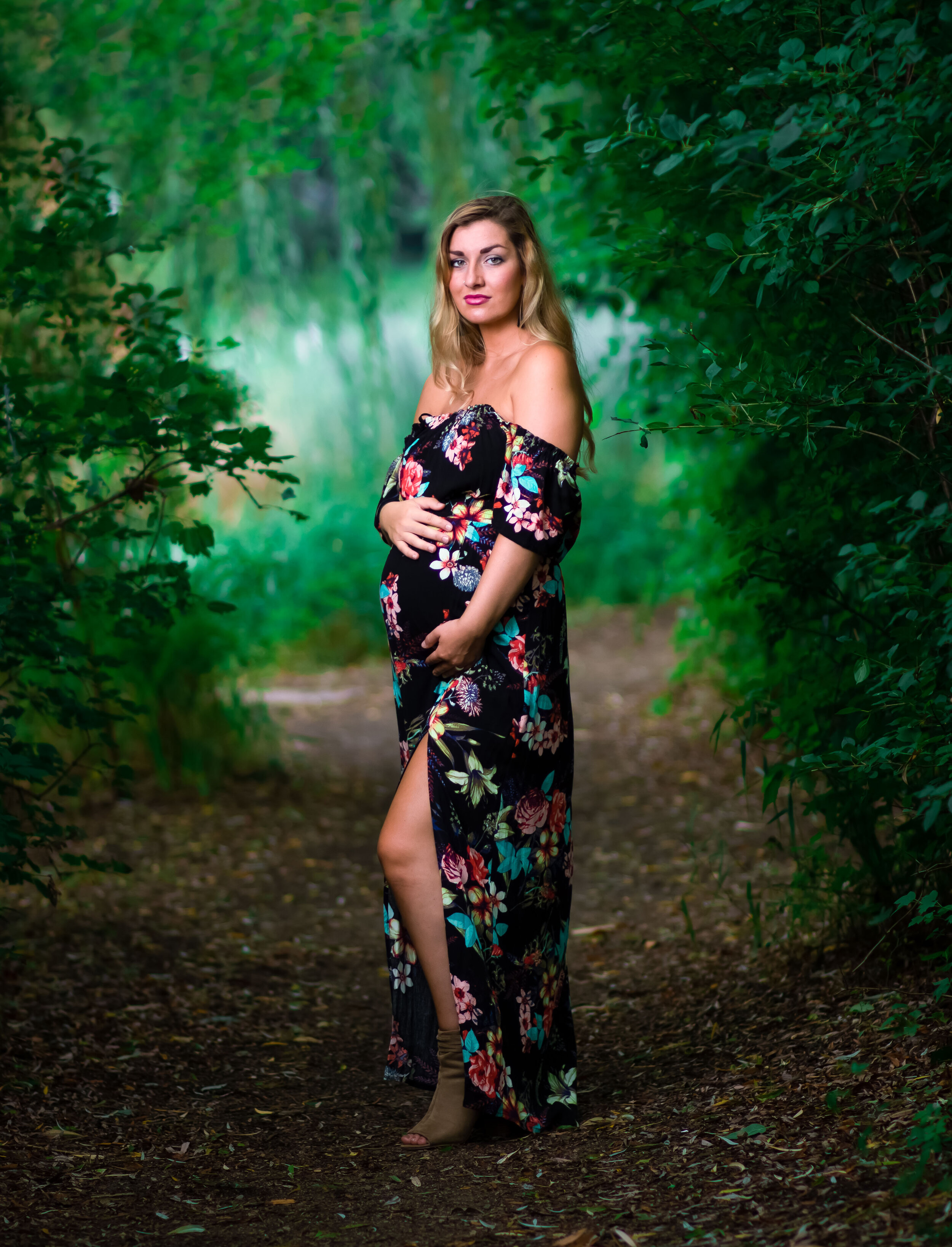 Maternity Photography in Crystal Lake IL, Lake in the Hills IL and  Algonquin IL