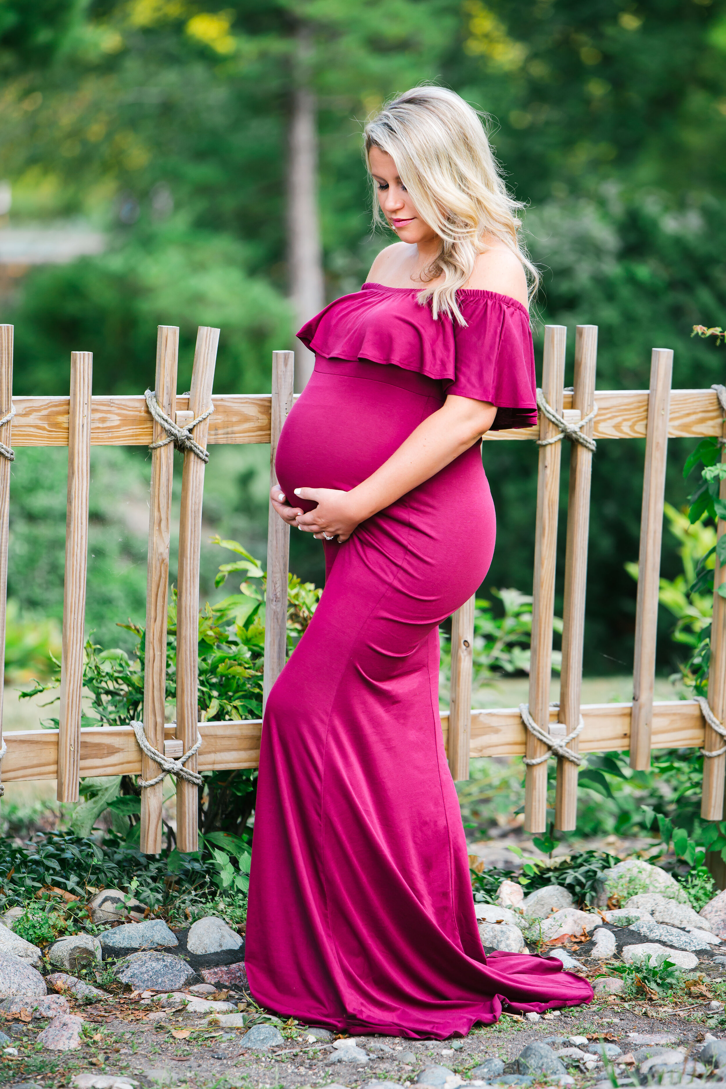 Pregnancy Session | Maternity Photo Ideas | Algonquin IL 