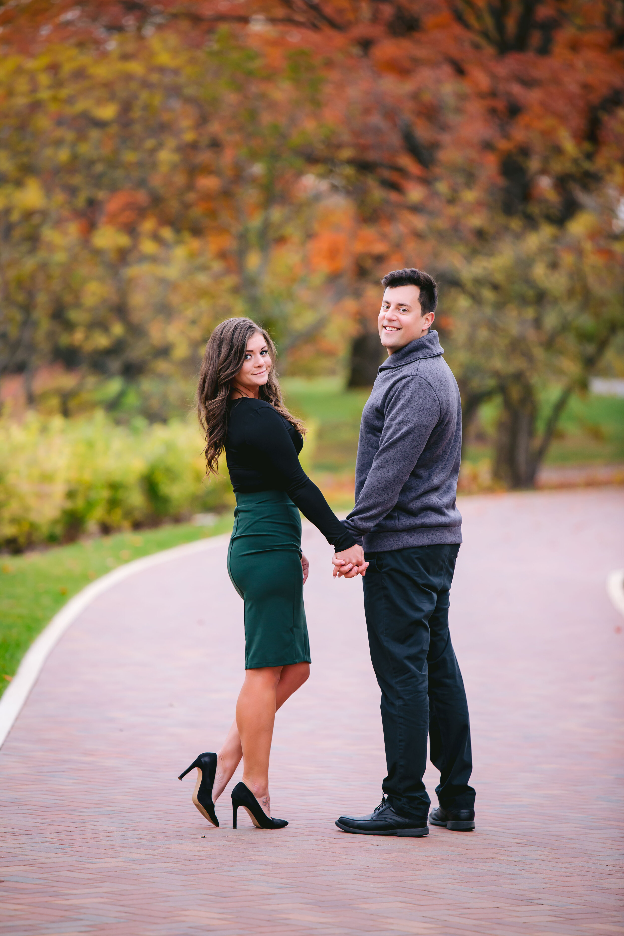 Chicago Autumn Engagement Photography - Lauren &amp; Brian