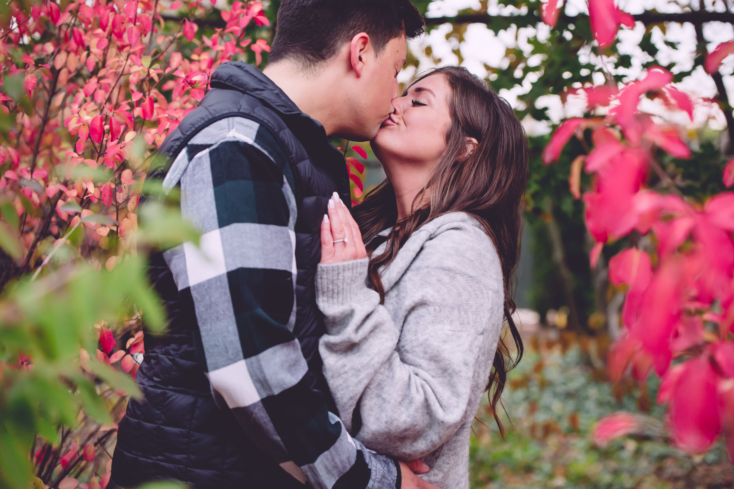 Cantigny Park and Gardens Engagement Photography | Emski Photography | Lake in the Hills IL