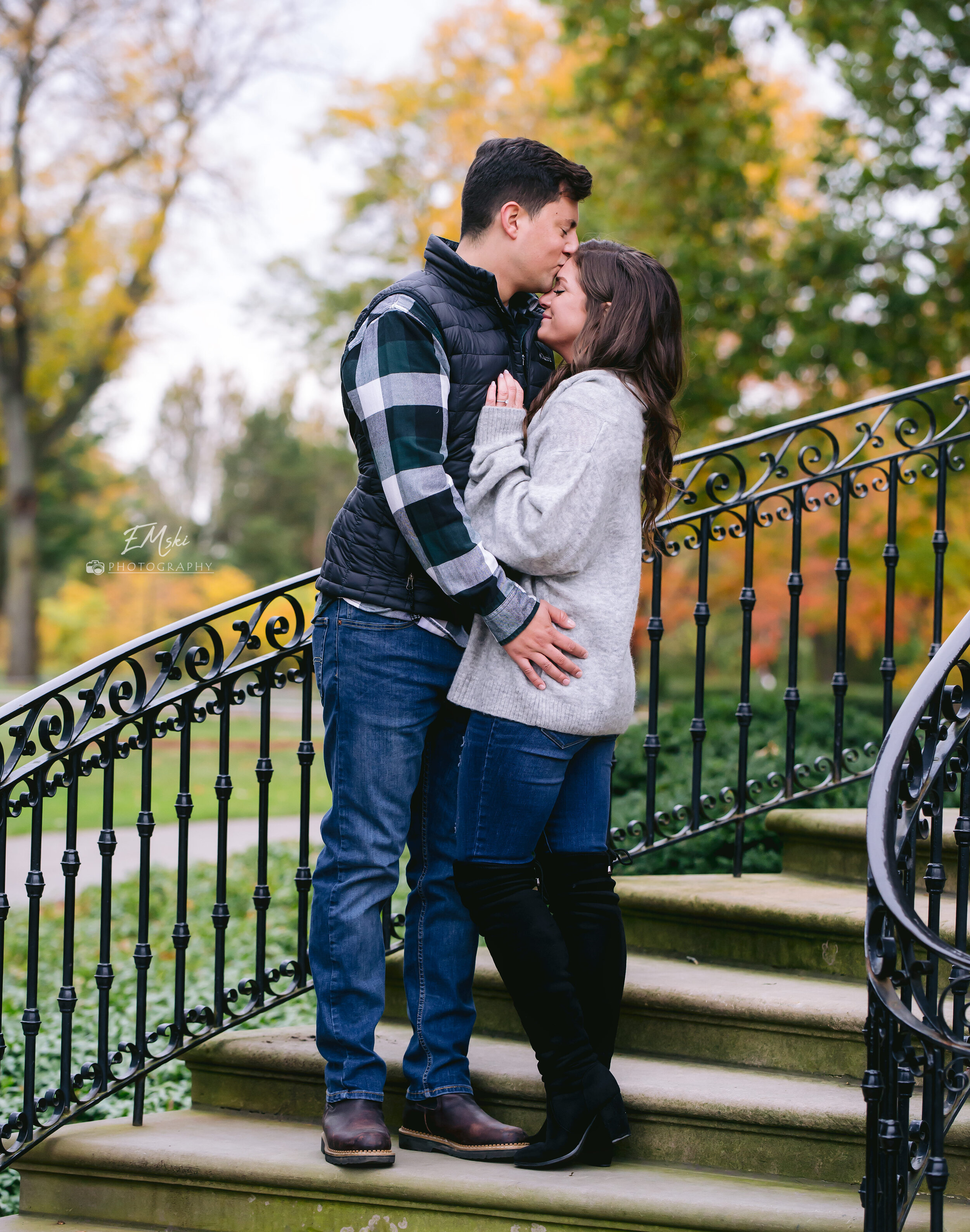 Chicago Engagement Photography - Cantigny Park in Wheaton IL