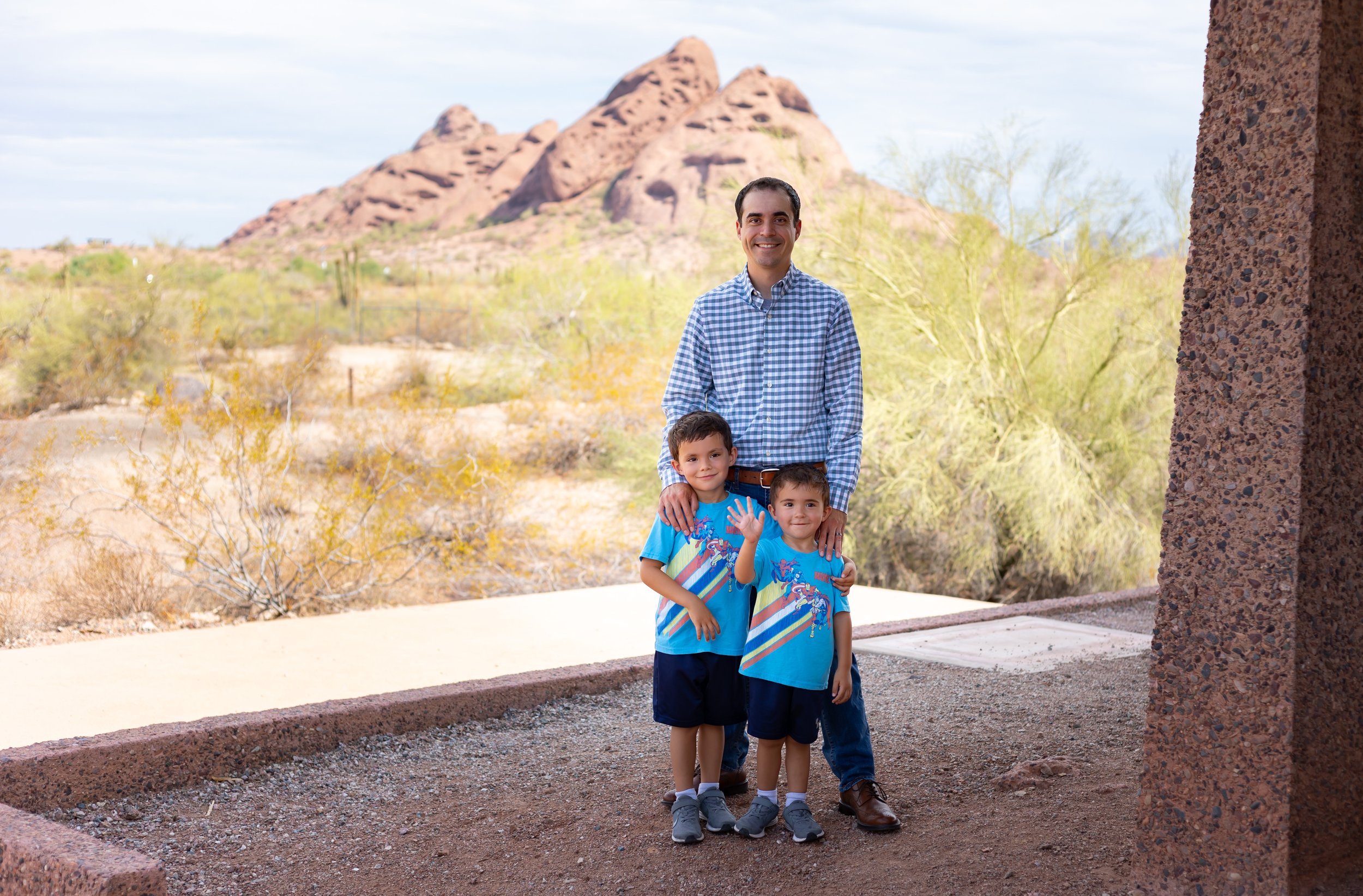 Dad and two boys - Family Photoshoot at Papago Park