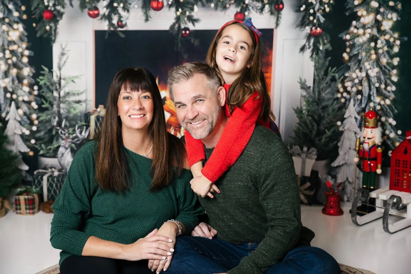 Beautiful family ❤️🎄
Christmas minis continue....📸
.
.
.
#Goodyearaz #goodyearazphotographer #christmasminisession #arizonaphotographer #arizonafamily #arizonalife🌵 #arizonalifestyle #gilbertaz #chandlerazphotographer #phoenixazphotographer #polac