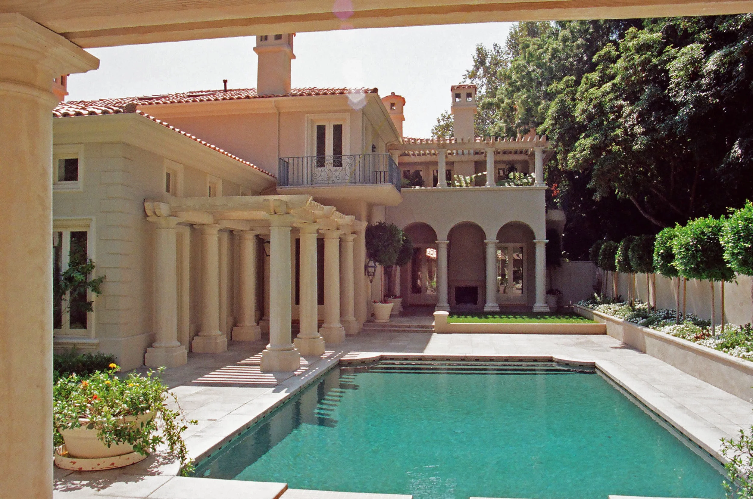 CHALON-5 copy.jpg