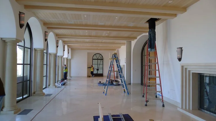 THE PORTICO, WITH HYDRAULIC WINDOWS, A ROOM THAT CAN BE EITHER INTERIOR OR EXTERIOR