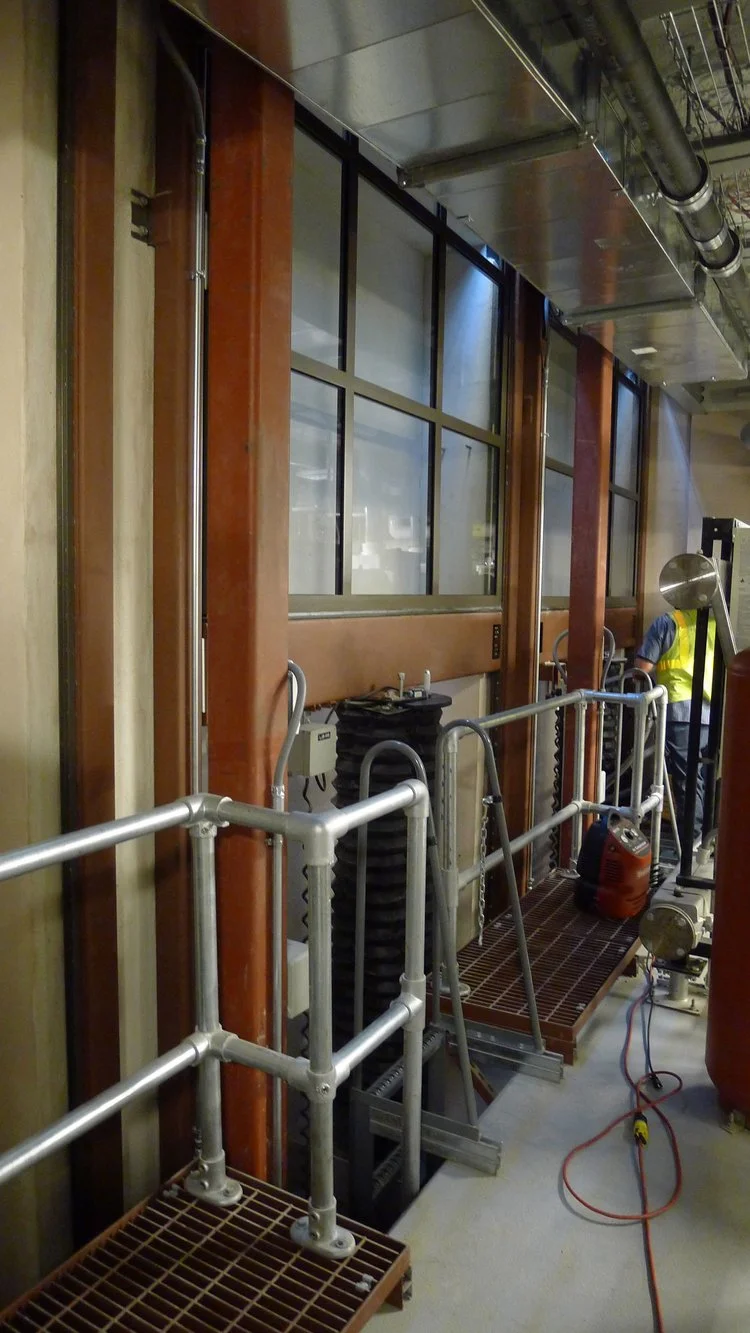 HYDRAULIC LIFT IN THE BASEMENT WITH THE PORTICO WINDOW LOWERING