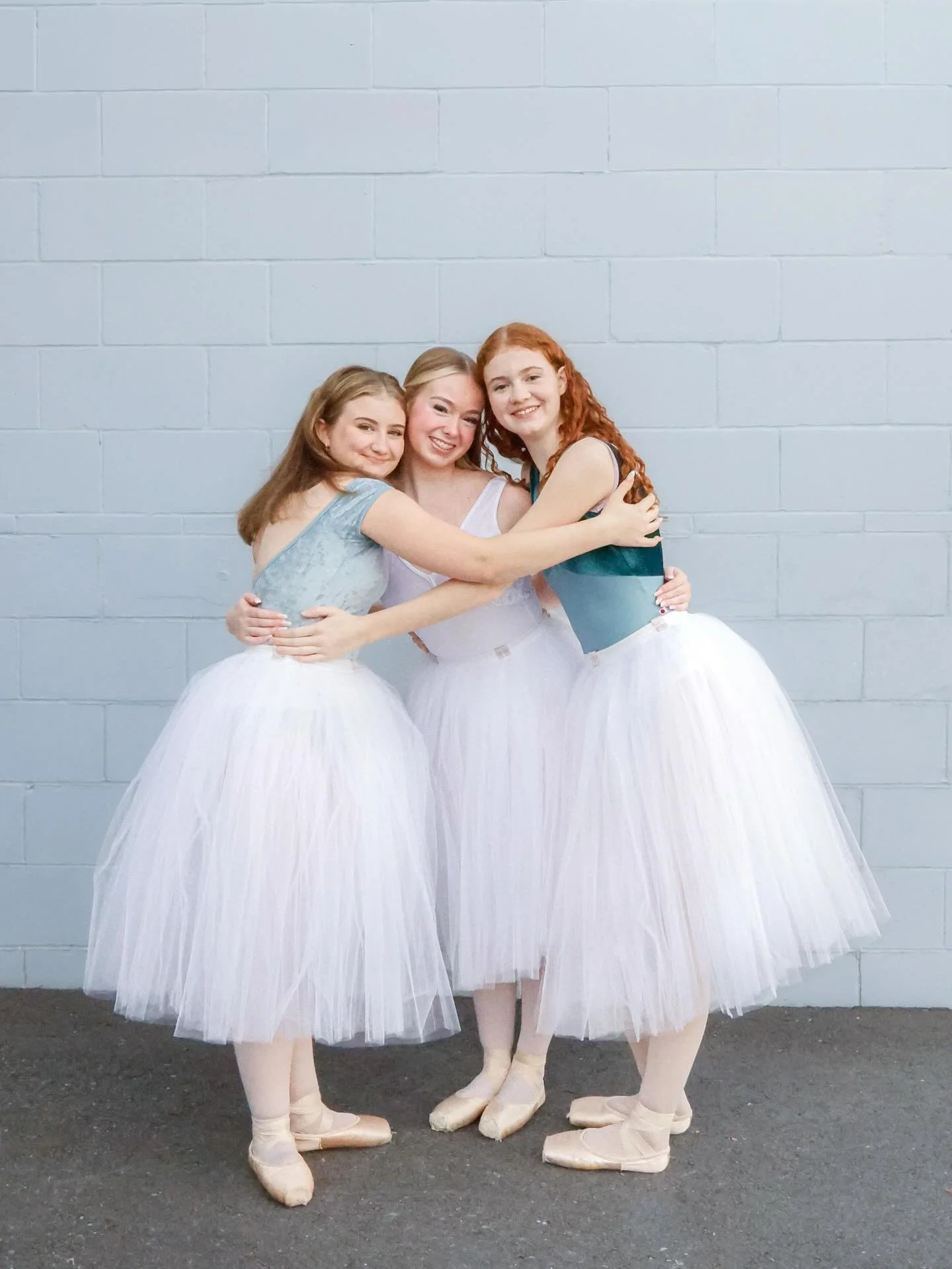 It&rsquo;s our first snow day of the season!❄️The studio will be closed this afternoon/evening, 12/2. We hope our dancers get some rest and stay warm and cozy&hellip;or build a snowman!☃️🩰

#actonschoolofballet #snowday