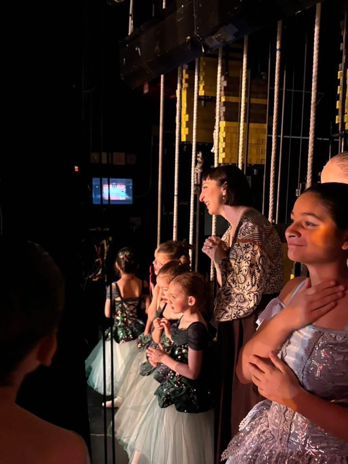 Behind the scenes Cinderella photos that make us smile.😊 We miss it already, what a magical weekend!

#actonschoolofballet #balletrecital #balletstudio