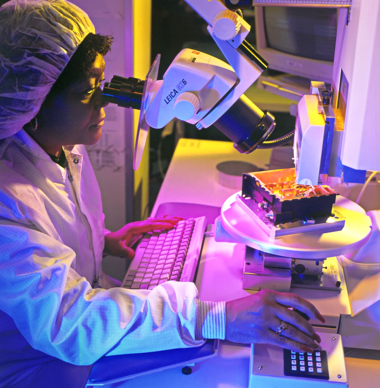 microscope_1.jpg